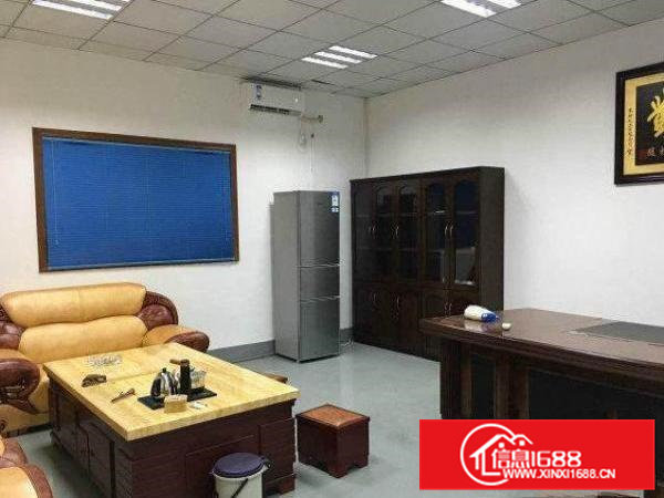 常平霞坑新出二楼1800平方精装修厂房出租