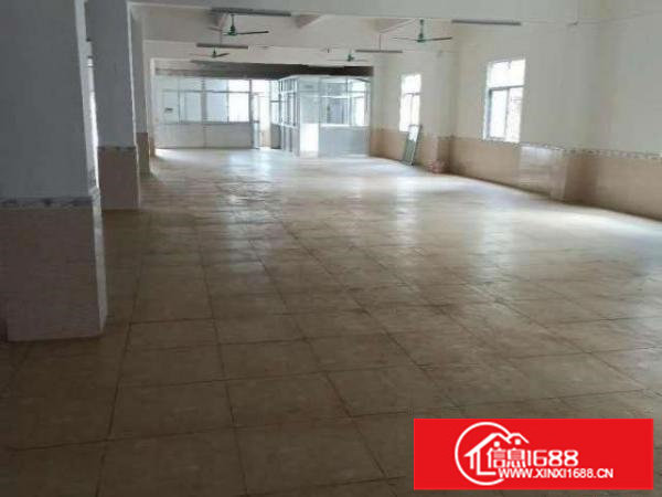 平湖白泥坑小学附近独门独院1400平方一楼精装修配送厂房出租