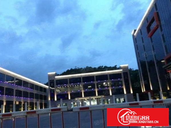 横岗六约高新园区楼上1300平精装厂房出租