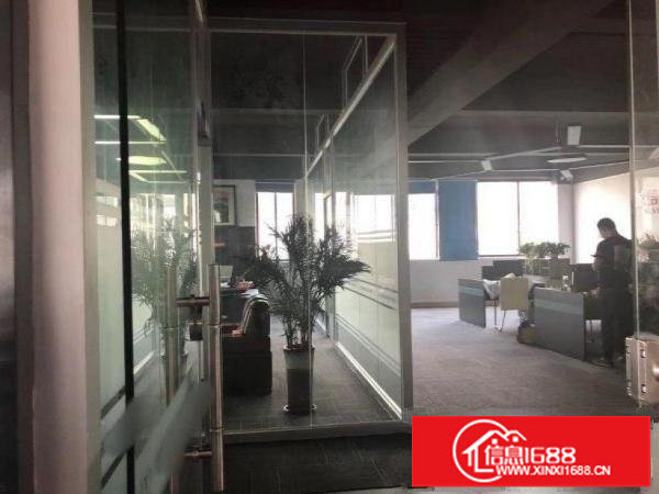 出租龙岗区中心城楼上1000平方拎包入住不要转让费