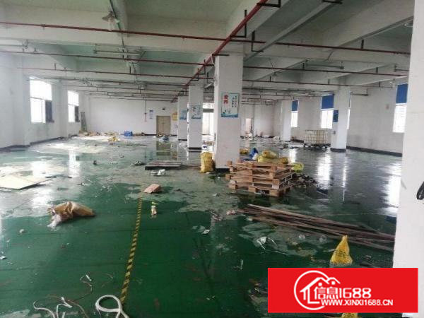 大岭山镇工业区出租二楼500平厂房有玻璃隔开的办公室可分租