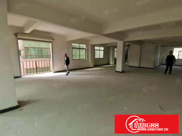 靓盘出租！长安厦边楼上新出700平方，带有办公室，卫生间独立