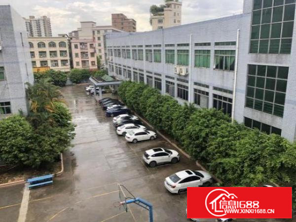 出租寮步镇汽车东站百业五金城楼上1300平，带地坪漆现成装修