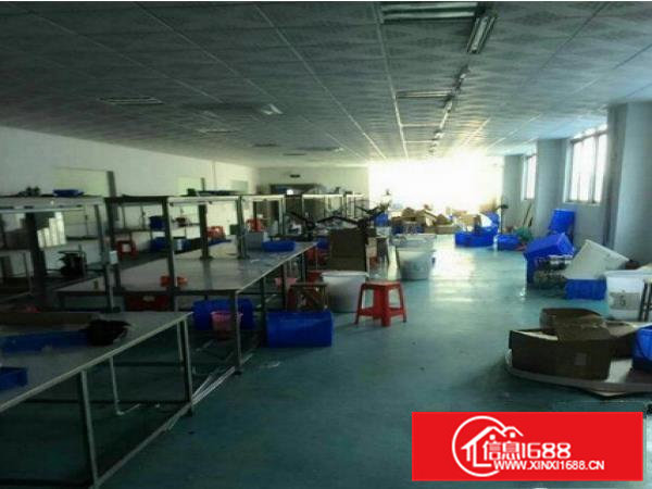 石排东部快线附近楼上1000平米带地坪漆厂房招租