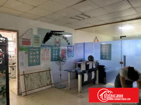 石岩罗租新出900平原房东带装修厂房服装厂