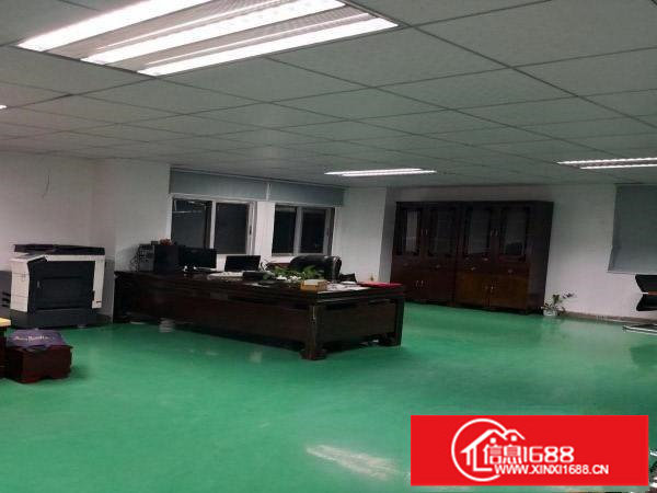 布吉南岭上李朗工业区千级无尘车间整租或分组或转让，宿舍3间。