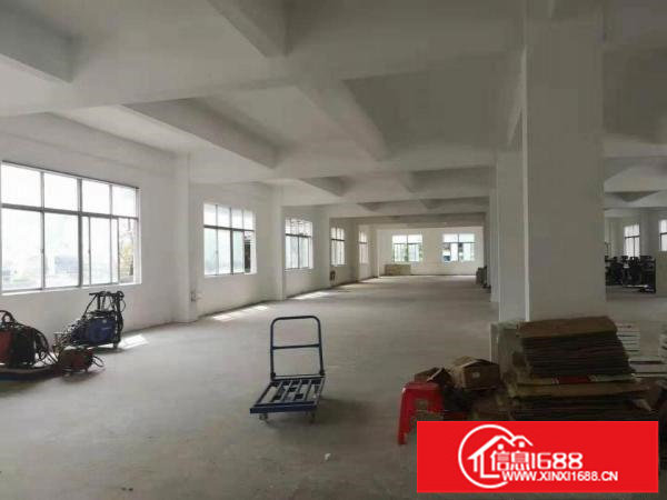 坪地新出800平楼上整层厂房出租，实际面积无公摊