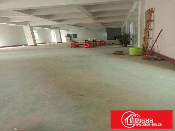 大京九旁边，高速路口