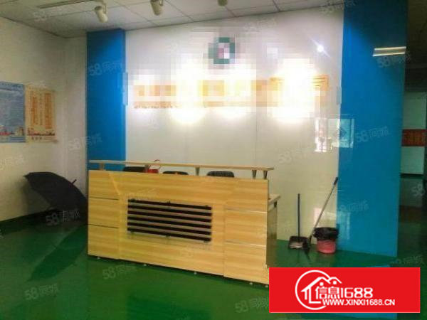 石岩地铁站楼上822平精装厂房出租