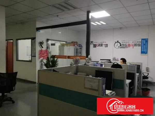 大浪新百丽小面积办公厂房120、180平带装修招租
