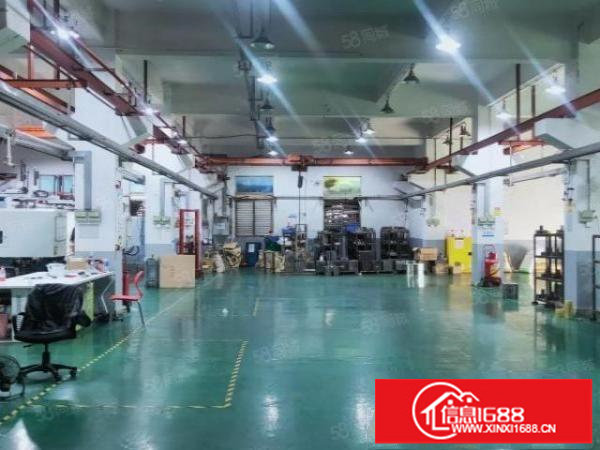 平湖新出山厦杉坑工业区一楼800平厂房出租，带行车，水电齐全