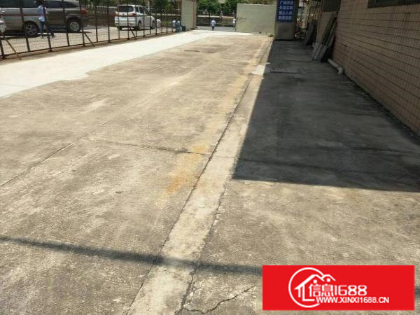 平湖富民工业一楼480平方高5米好停车价格实惠