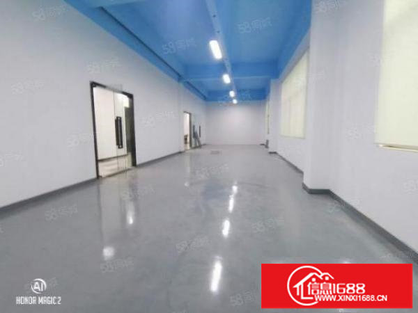 坂田五和光雅园地铁站附近新出精装一楼场地2000平出租