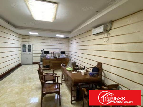 六约1200平现成装修珠宝厂房出租