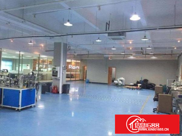银湖工业区新出三楼无尘车间1500方，豪华装修，无转让费