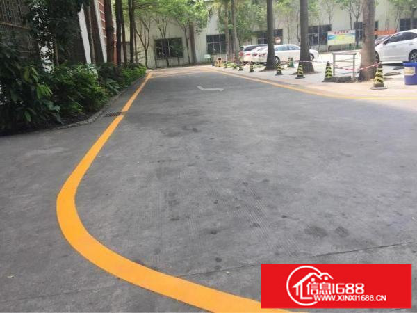 出租龙岗区坂田天虹一楼1500平方带装修隔楼