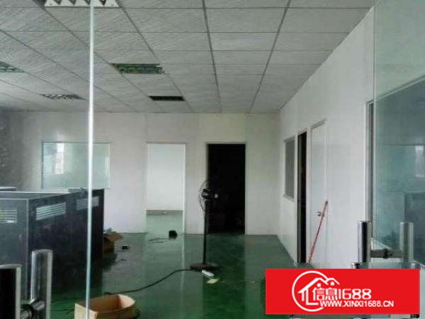 大浪鹊山路口元芬工业区新出三楼650平带装修厂房招租