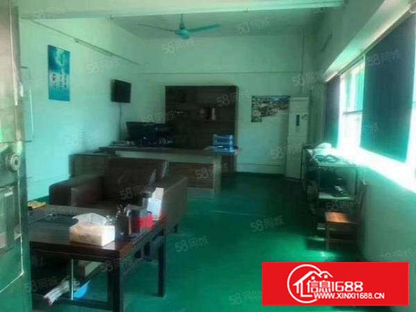 长安锦厦一楼1300平水电齐全带航车厂房出租！