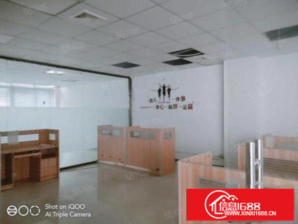 元芬地铁站附近一楼400平，靠大路车位充足，可进出大车