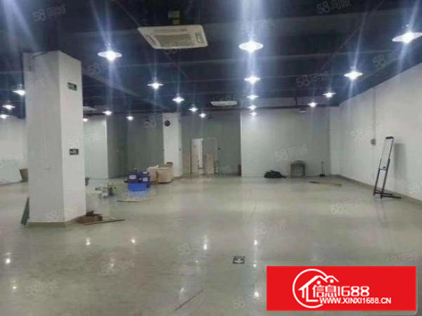 凤岗油甘埔青塘工业园标准厂房出租楼上700平米现成装修水电