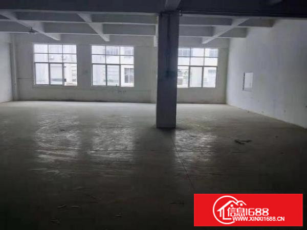 厂房800平，配电大，消防水电齐，有办公室