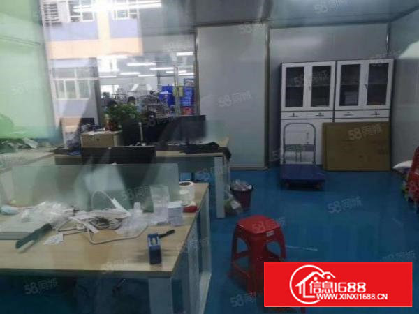 沙井千级无尘车间，3楼整层1800平米，不要转让费，物业直租