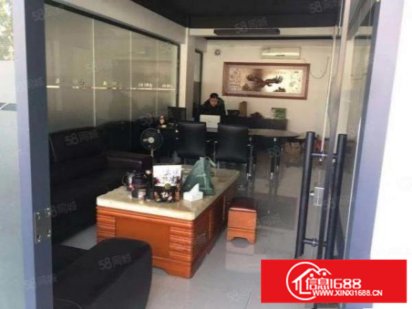 平湖新南社区3楼值班厂房1200平20元一平火爆招租