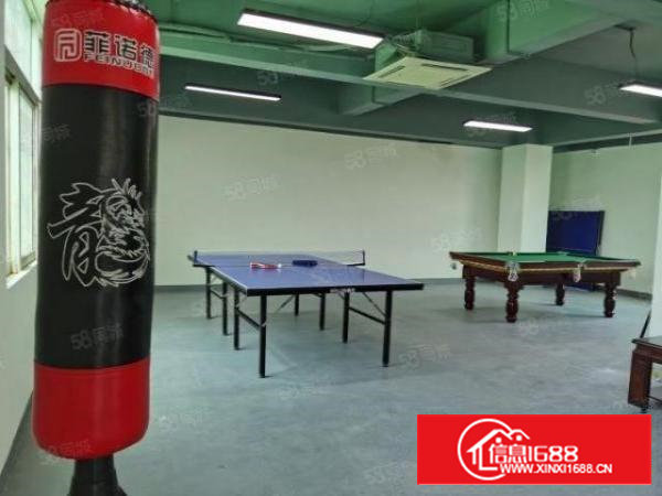 实拍沙井和一会展附近楼上103平精装修写字楼厂房仓库出租