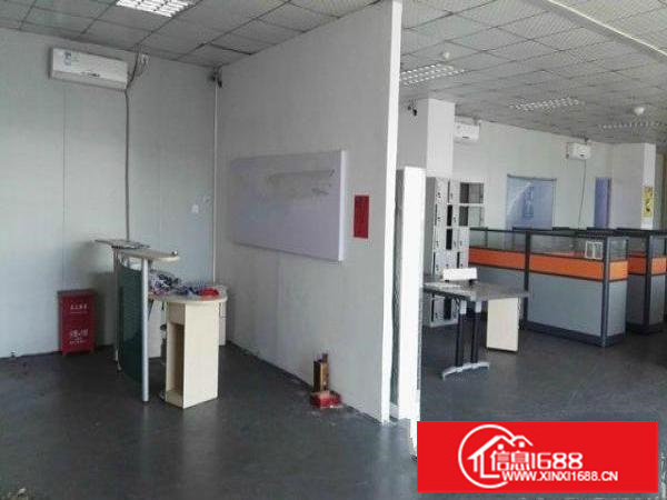 龙华文化广场新出三楼550平带精装修厂房招租