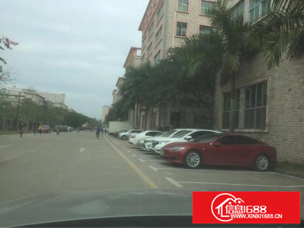 7米高一楼3380平米带水电装修招租