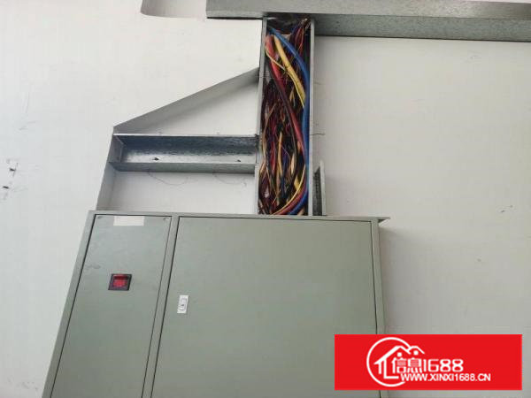 塘厦原房东标准厂房，离高速路口近，带装修，现成办公室，空地大