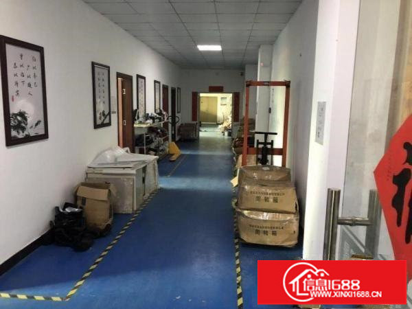 坪地原房东独栋厂房二楼330平方出租，带现成装修