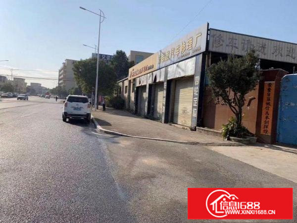 茶山镇中心1500平方商铺出租，可做汽车美容，二手车，等卖场