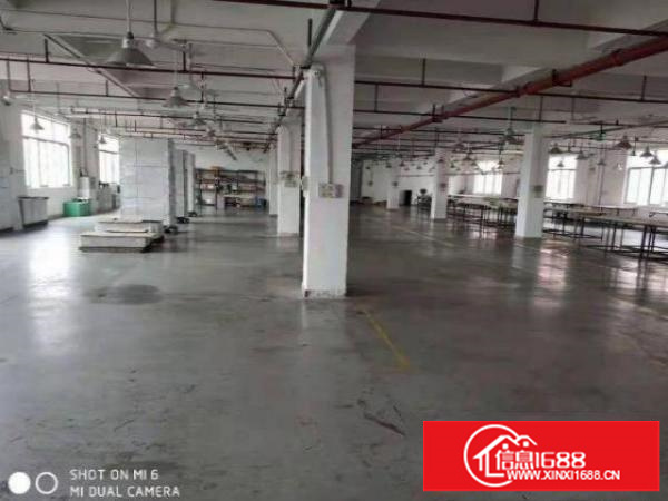 公明上村分租楼上小面积厂房1100平，有房产证，消防证