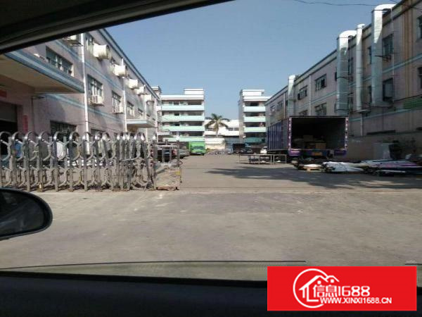 平湖白泥坑新现成装修出租，转租带库一楼330平起