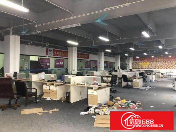 横岗六约地铁站一楼仓库1392平米出租，适合电商，