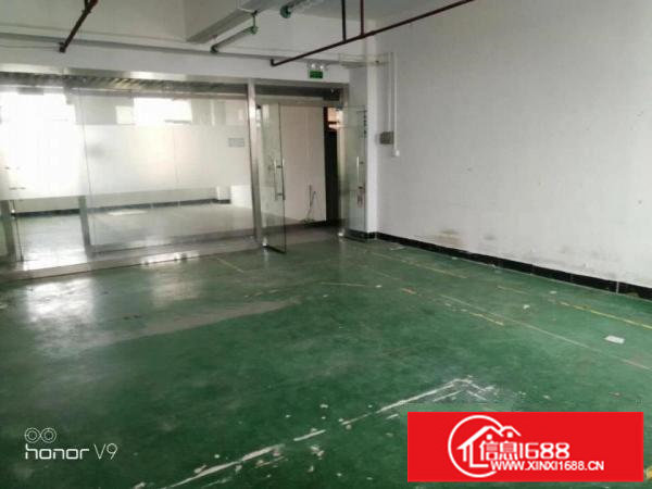 龙华龙胜地铁口附近100厂房出租