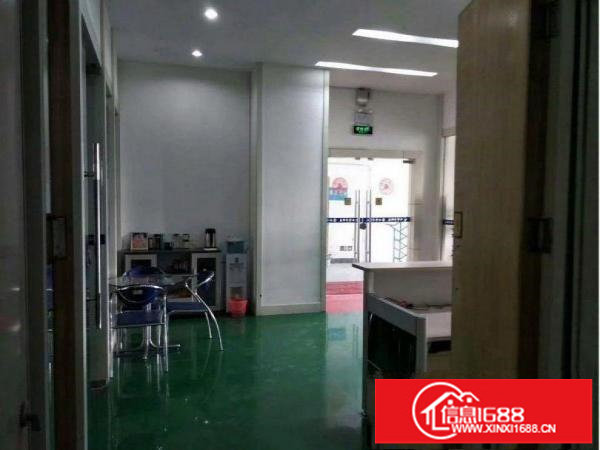 出租龙岗区横岗楼上2000平带精装修厂房