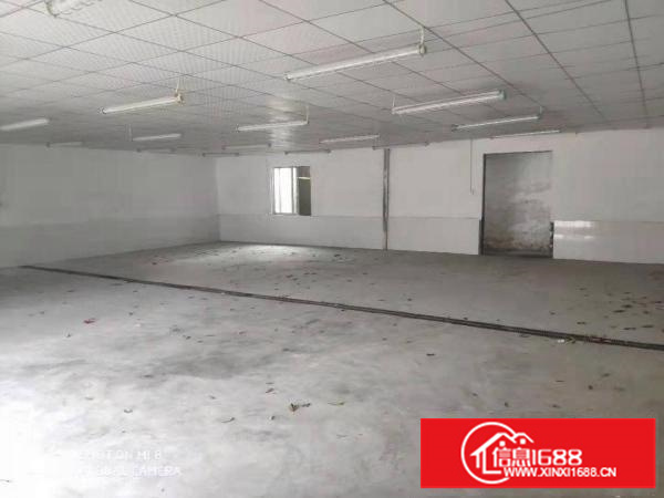 坪地大空地钢结构280平有吊顶排水槽