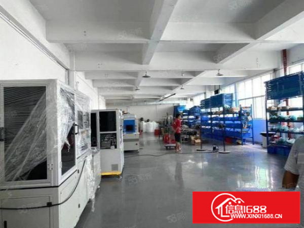 水田龙大高速出口原房东楼上厂房700平，带装修