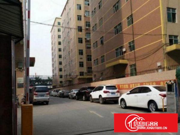 横岗228工业区楼上厂房680平米，可260起租