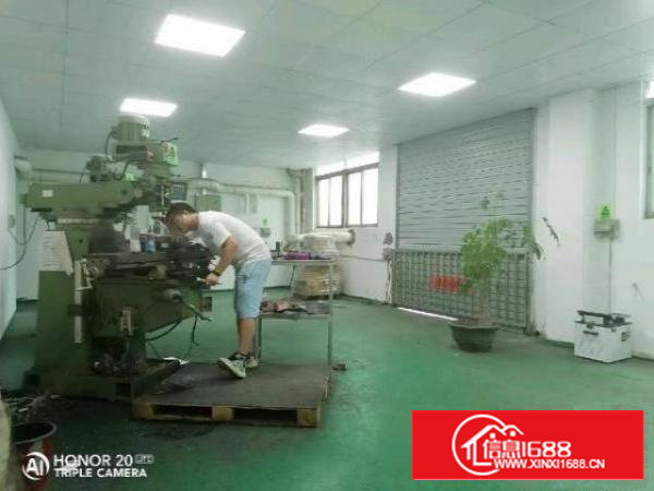 黄麻布带现成装修厂房260平招租