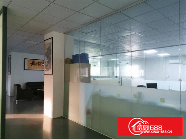 塘厦原房东标准厂房，离高速路口近，带装修，现成办公室，空地大