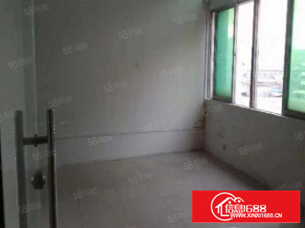 石岩塘头大型园区新出楼上360平方米带精装厂房出租，水电到位