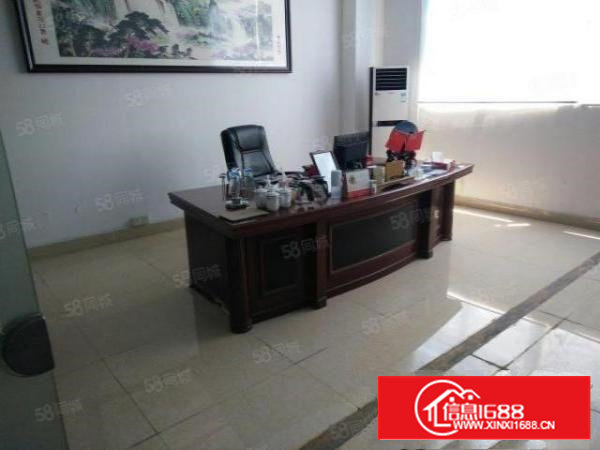 石岩北环路新出楼上500平精装修厂房，水电到位，无转让费。