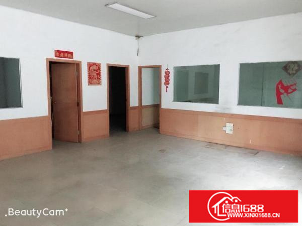 横岗六约新出一楼370平厂房仓库出租,空地大,水电齐全!