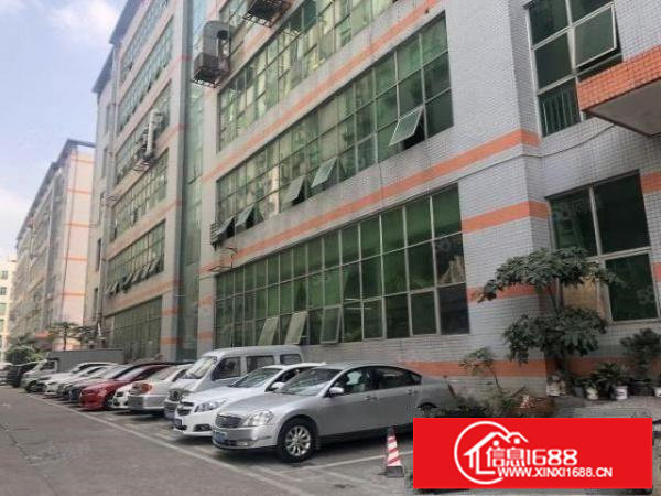 坂田吉华路边上一二楼厂房出租，大小可分租