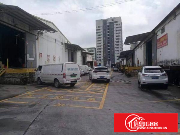 李朗独院钢结构2200平方空地大随意进出大车