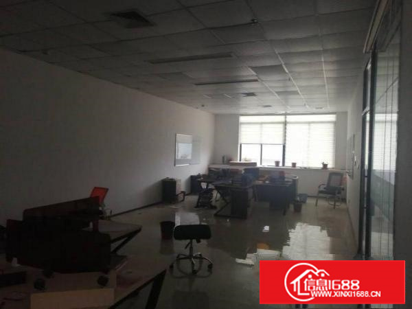 长安新出一楼二楼各3200平带百万装修厂房！