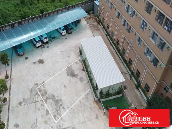 白石工业园标准厂房四楼出租2000平方带现成装修